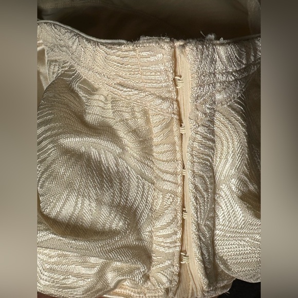 PLAYTEX BRA 40B Women 18-Hour Wire Free Posture Beige Front Closure 3474 - Picture 10 of 11